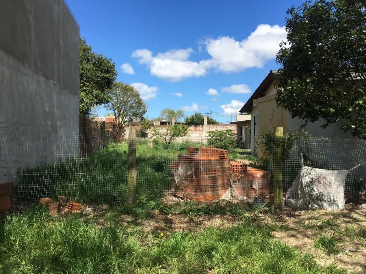 Lote Calle 130 e/ 103 y Av. 32 - L1