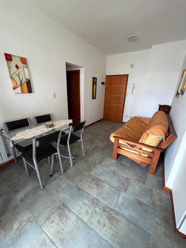 Depto. 2 ambientes - Calle 41 e/2 y 3 - A2