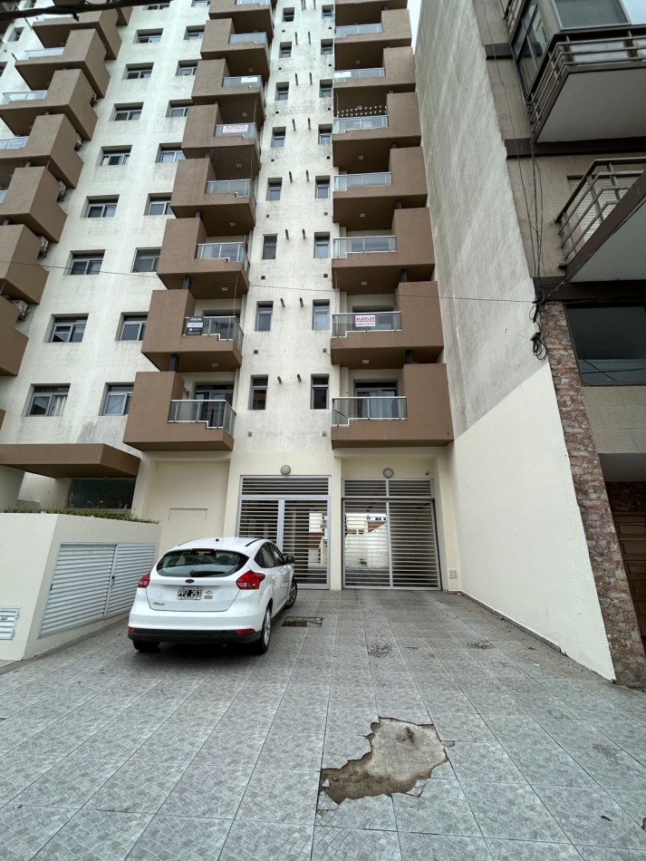 Depto. 2 ambientes - Calle 41 e/2 y 3 - A2