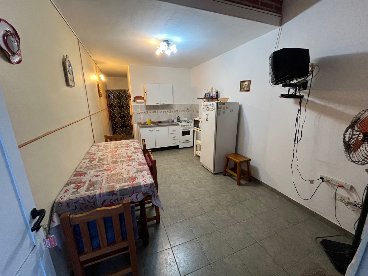 Duplex 3 ambientes - Calle 44 e/1 y 2 - V13