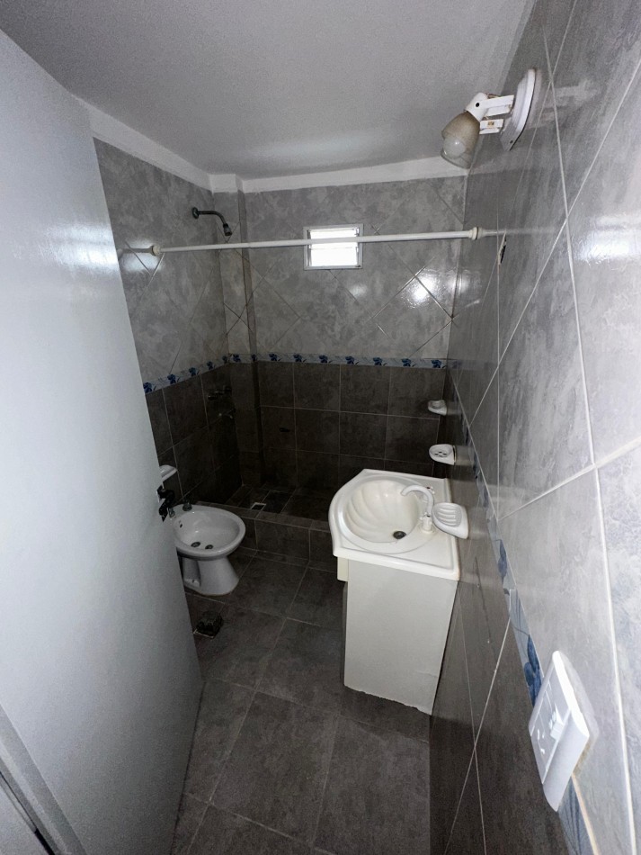 Duplex 3 ambientes - Calle 49 e/5 y 6 - V3B