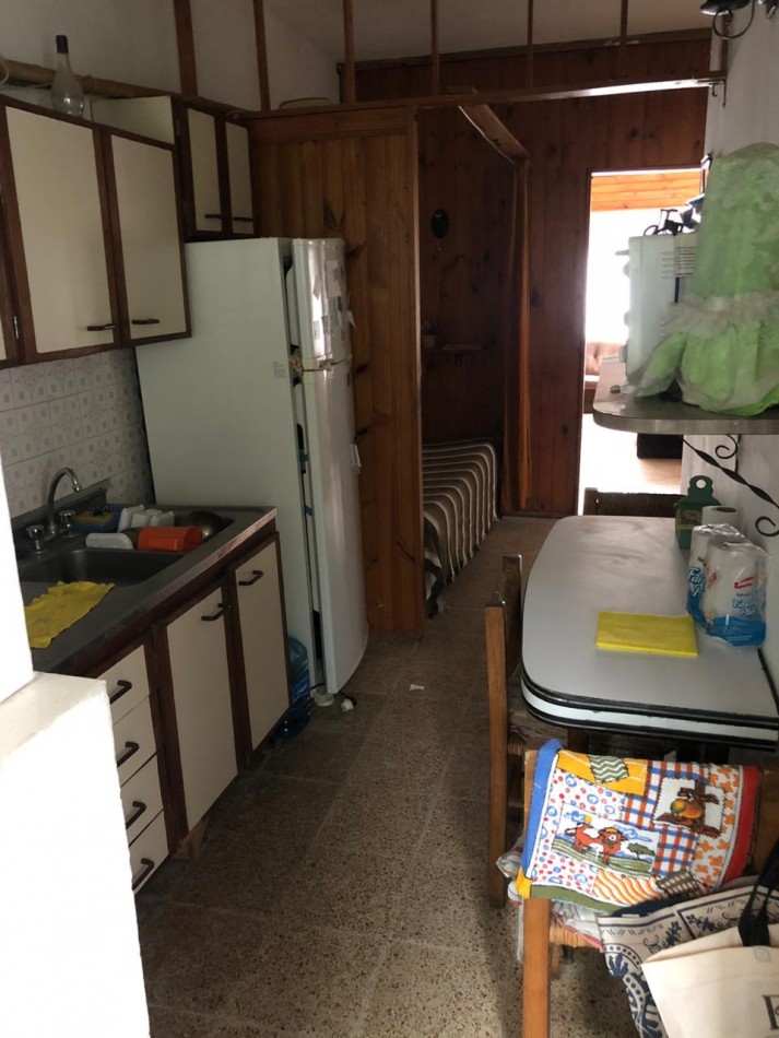 Chalet 3 ambientes - Calle 28 e/6 y 7 - V38