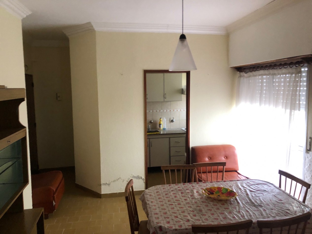 Depto. 2 ambientes - Calle 2 e/35 y 36 - V85
