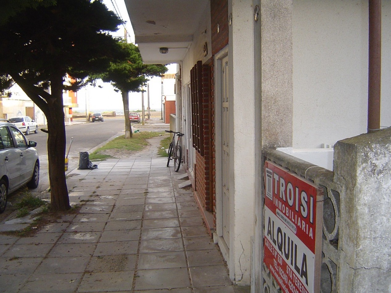 Depto. 2 ambientes - Calle 28 e/ 2 y 3 - V56
