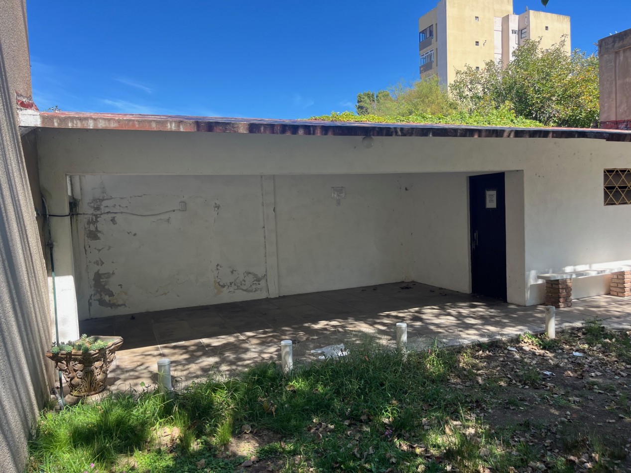 Depto. 2 ambientes - Calle 35 e/2 y 3 - V12