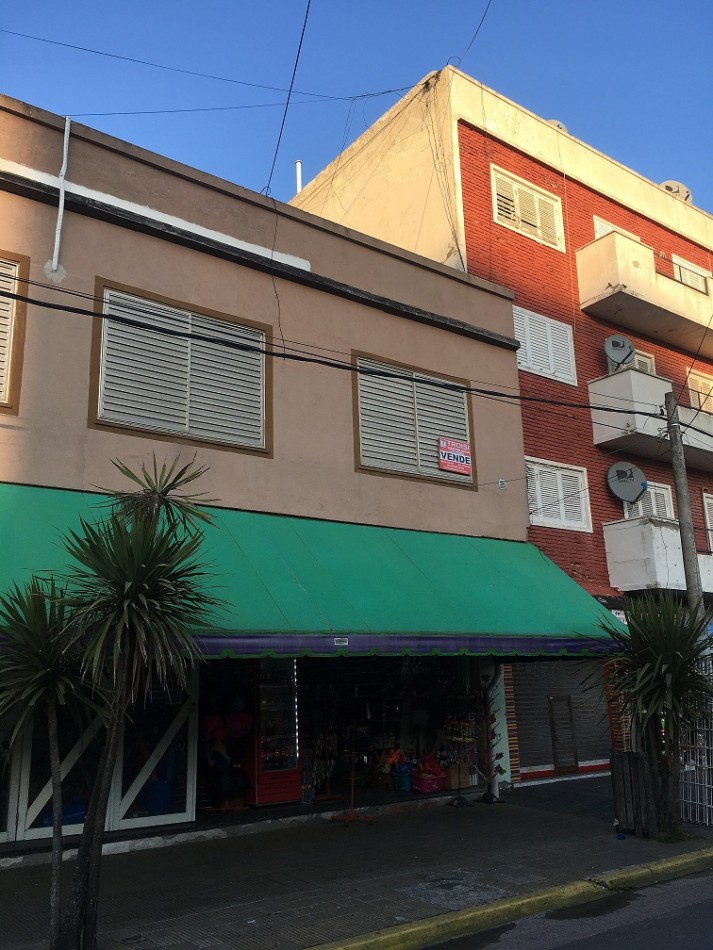 Depto. 2 ambientes - Calle Costanera e/33 y 34 - V25