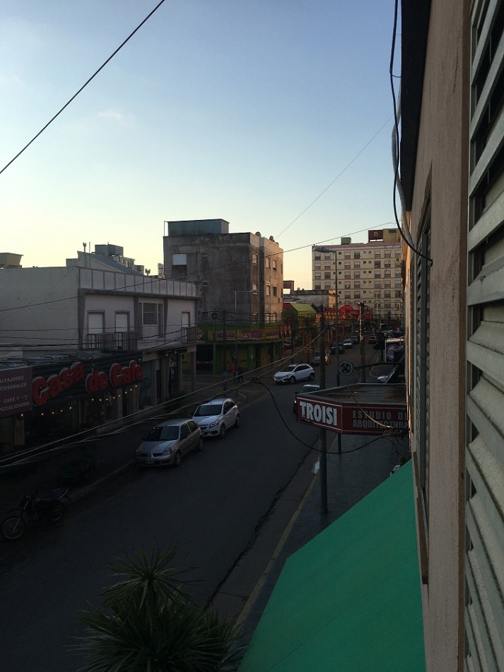 Depto. 2 ambientes - Calle Costanera e/33 y 34 - V25