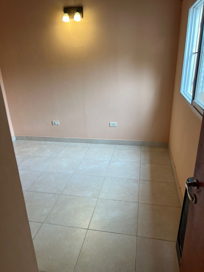 Chalet de 3 ambientes - Calle 29 e/ 6 y 7 - 293