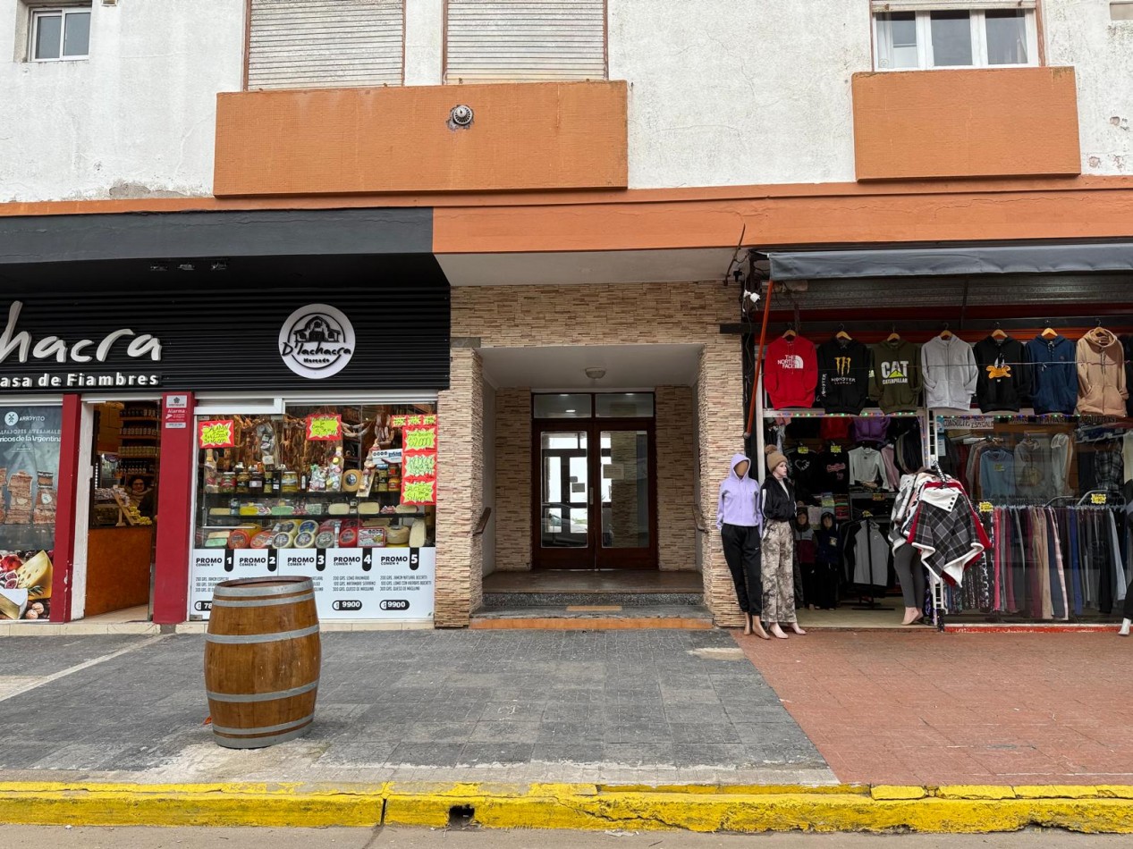V74 - Depto. 1 ambiente - Calle 2 e/32 y 33