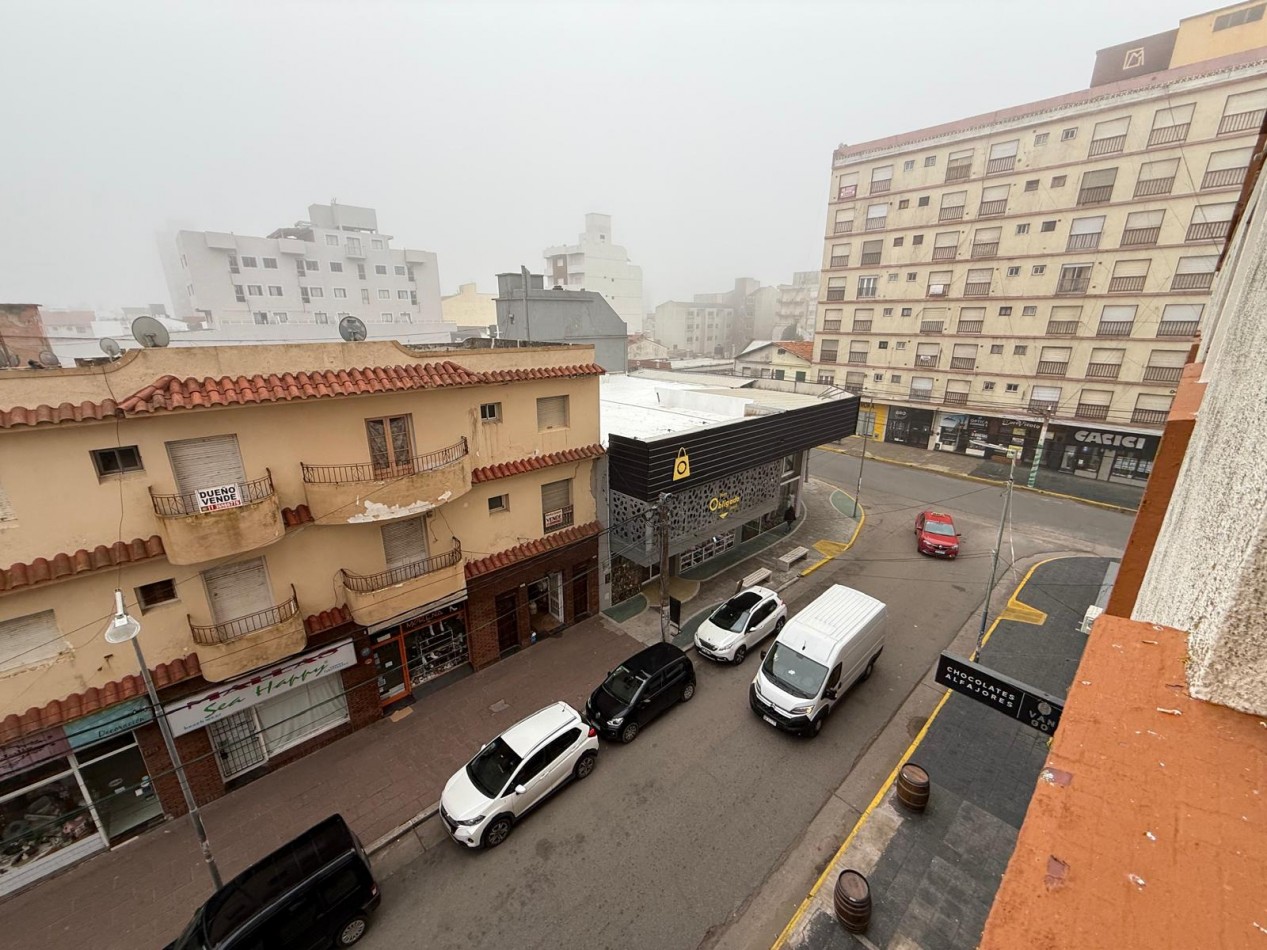 V74 - Depto. 1 ambiente - Calle 2 e/32 y 33