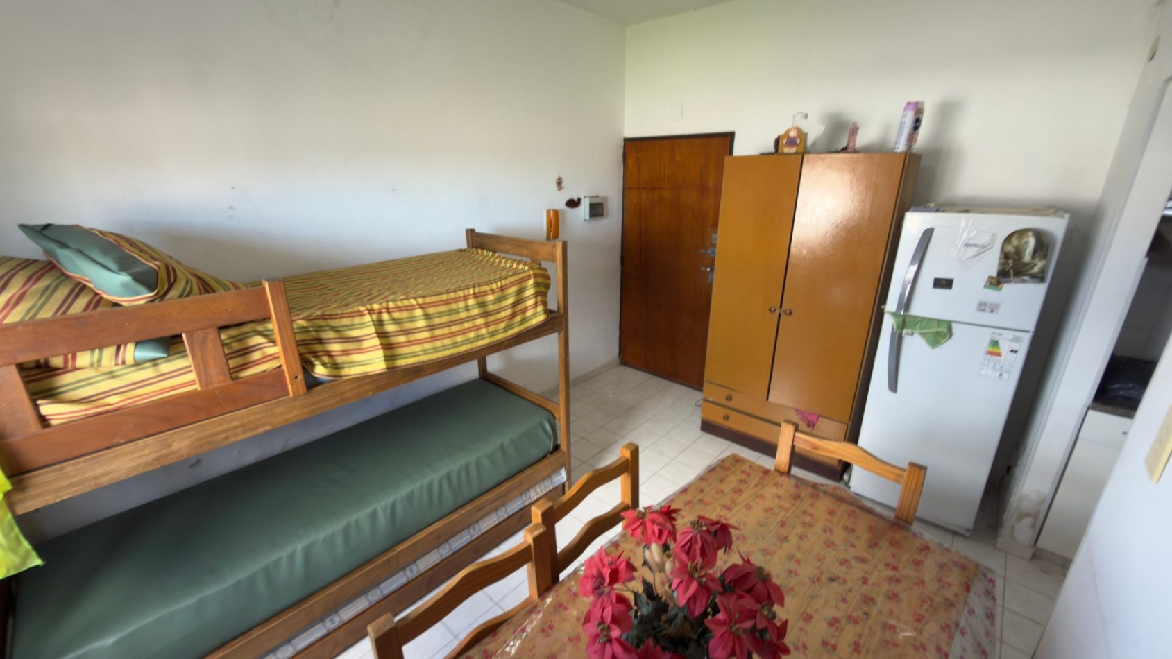 V20 - Departo. 2 Ambientes con Cochera - Calle N°150
