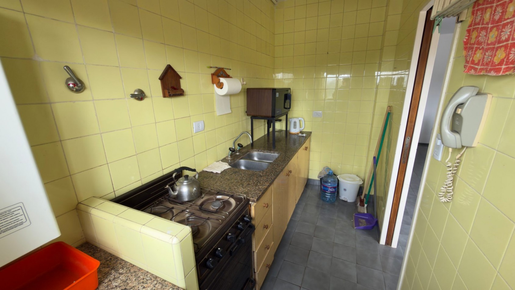 V7 - Departamento 2 y 1/2 Ambientes con Cochera - Calle Costanera N°1165
