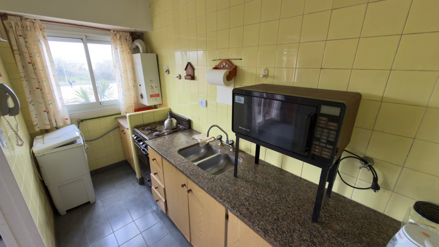 V7 - Departamento 2 y 1/2 Ambientes con Cochera - Calle Costanera N°1165