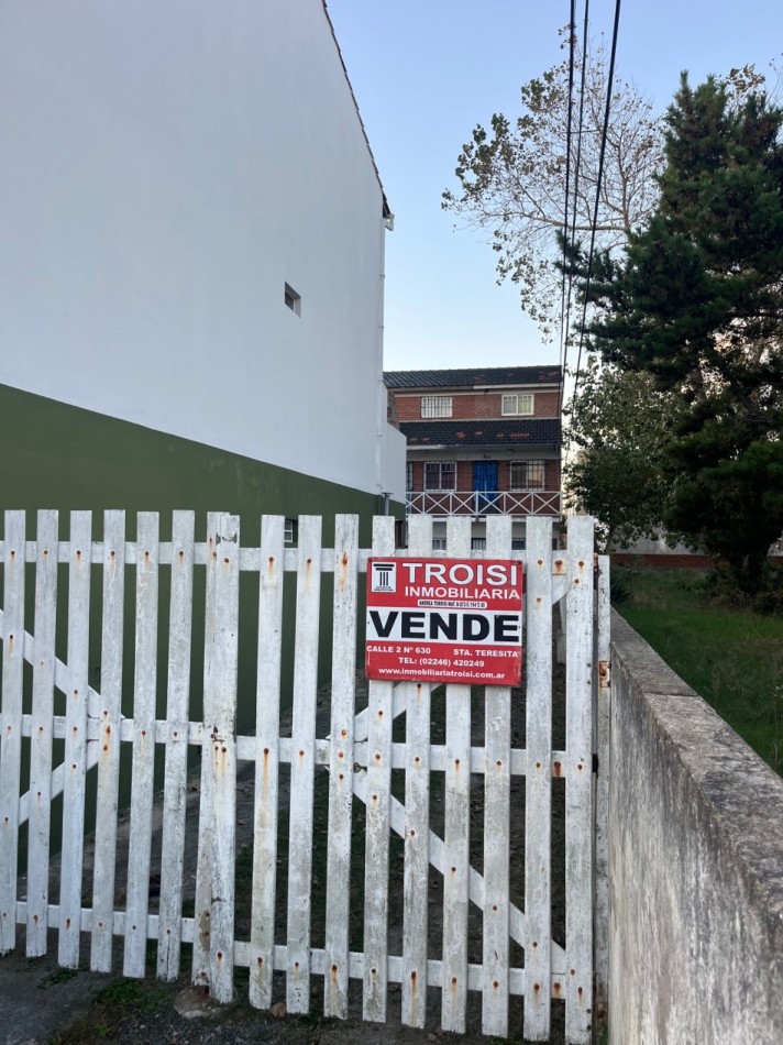 Duplex 3 ambientes - Calle 44 e/1 y 2 - V13