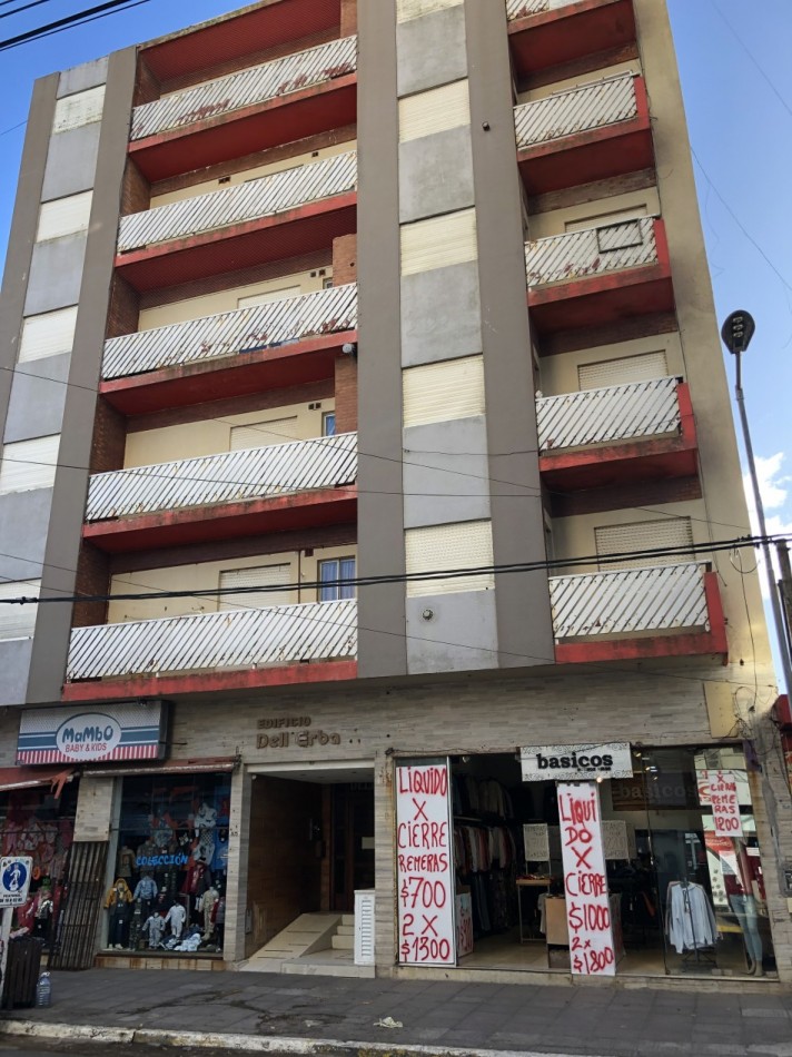 Depto. 2 ambientes - Calle 2 e/35 y 36 - V85