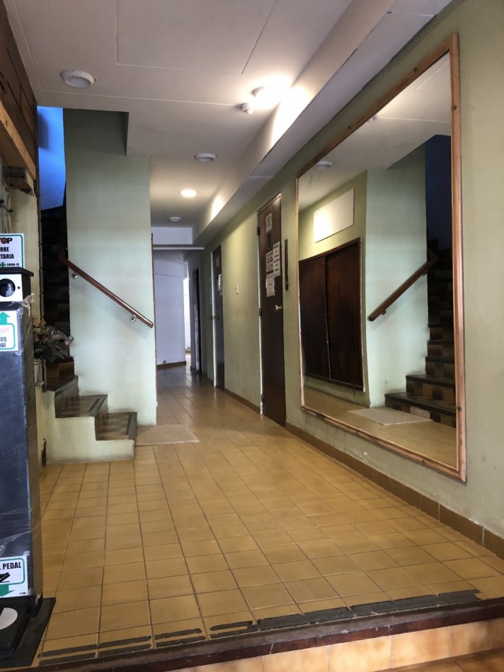 Depto. 2 ambientes - Calle 2 e/35 y 36 - V85