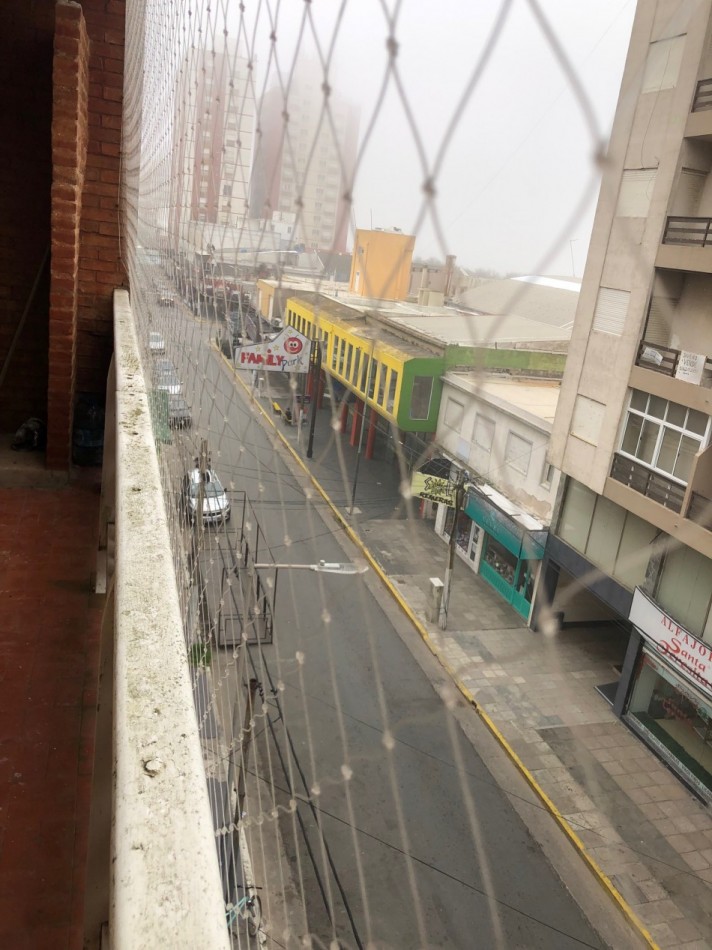 Depto. 2 ambientes - Calle 2 e/35 y 36 - V85