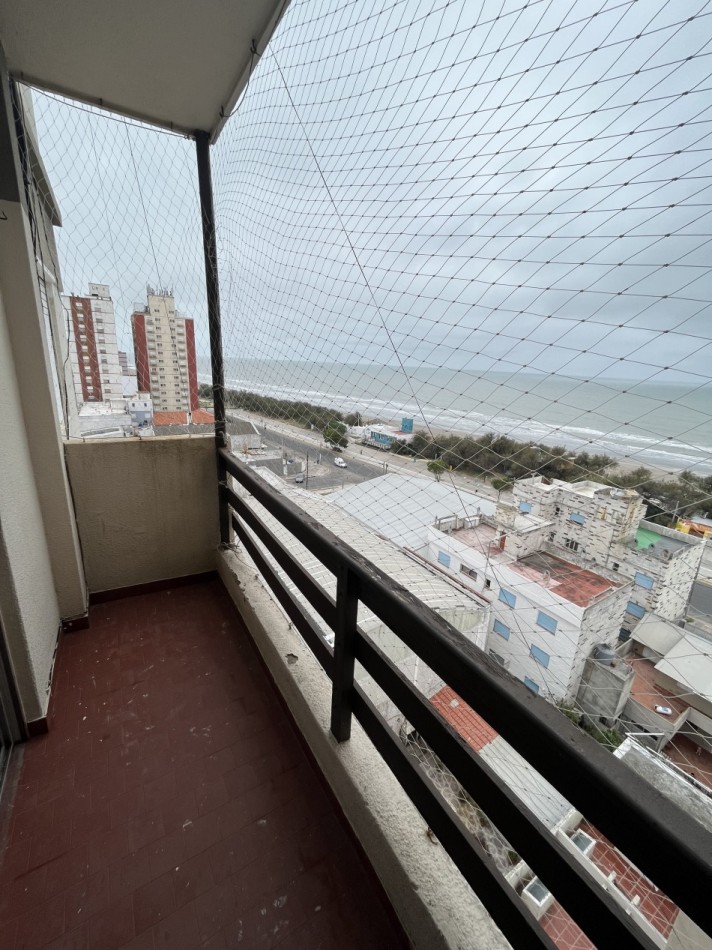 Depto. 3 ambientes - Calle 2 N°870 e/35 y 36 - V67
