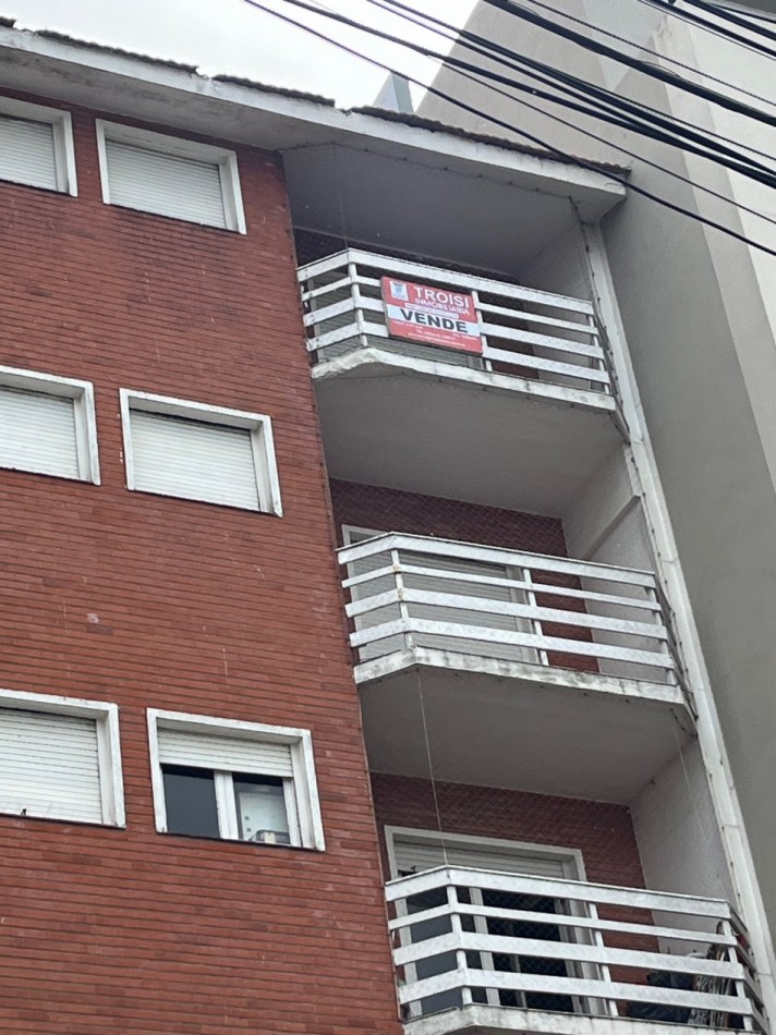 Depto. 3 ½ ambientes c/ cochera Frente al Mar - Calle 39 esq. Costanera - V18