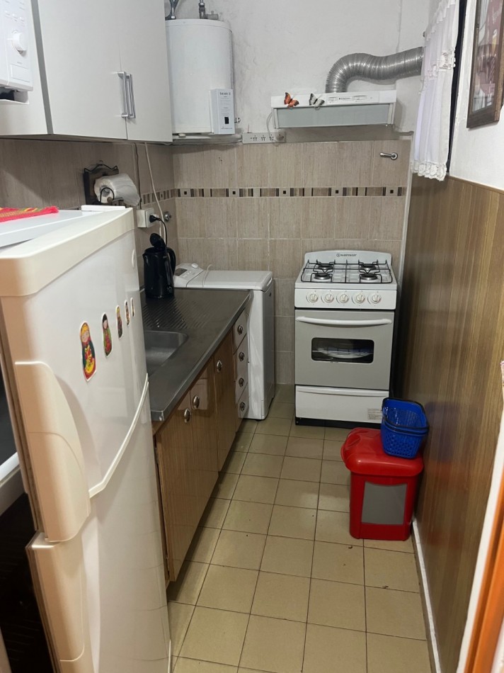 Depto. 2 ambientes - Calle 5 N°878 e/ 35 y 36 - V39