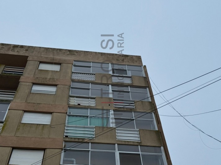 V52 - Depto. 2 ambientes - Calle 33 e/2 y 3