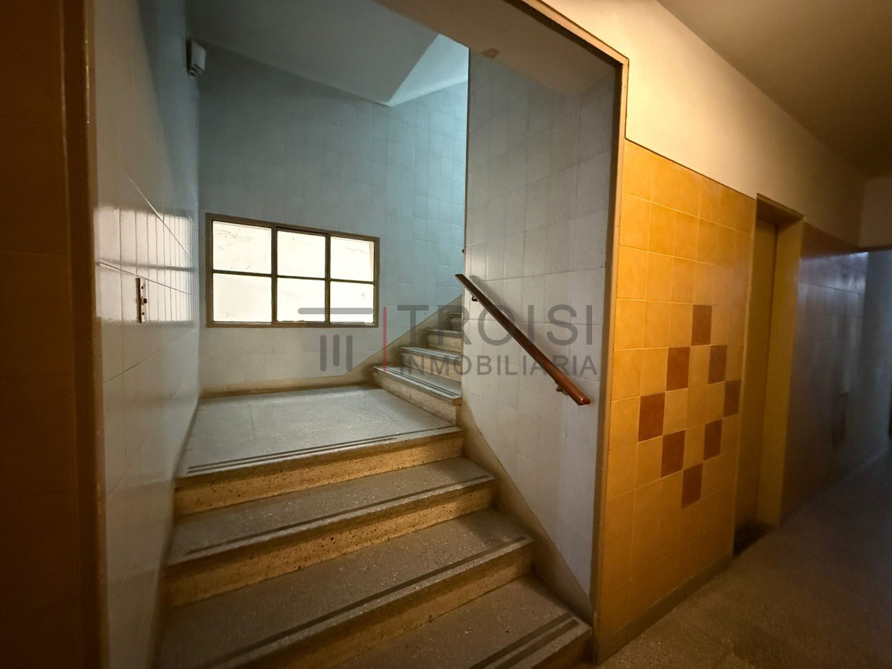 V50 - Depto. 3 ambientes c/ cochera- Calle 35 e/ 2 y 3