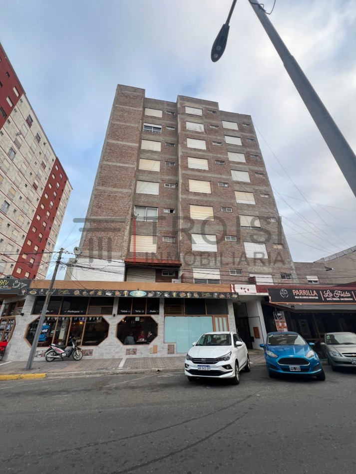V17 - DEPARTAMENTO - 2 AMBIENTES - Calle 34 N°202 Esq. 2 - 2° piso