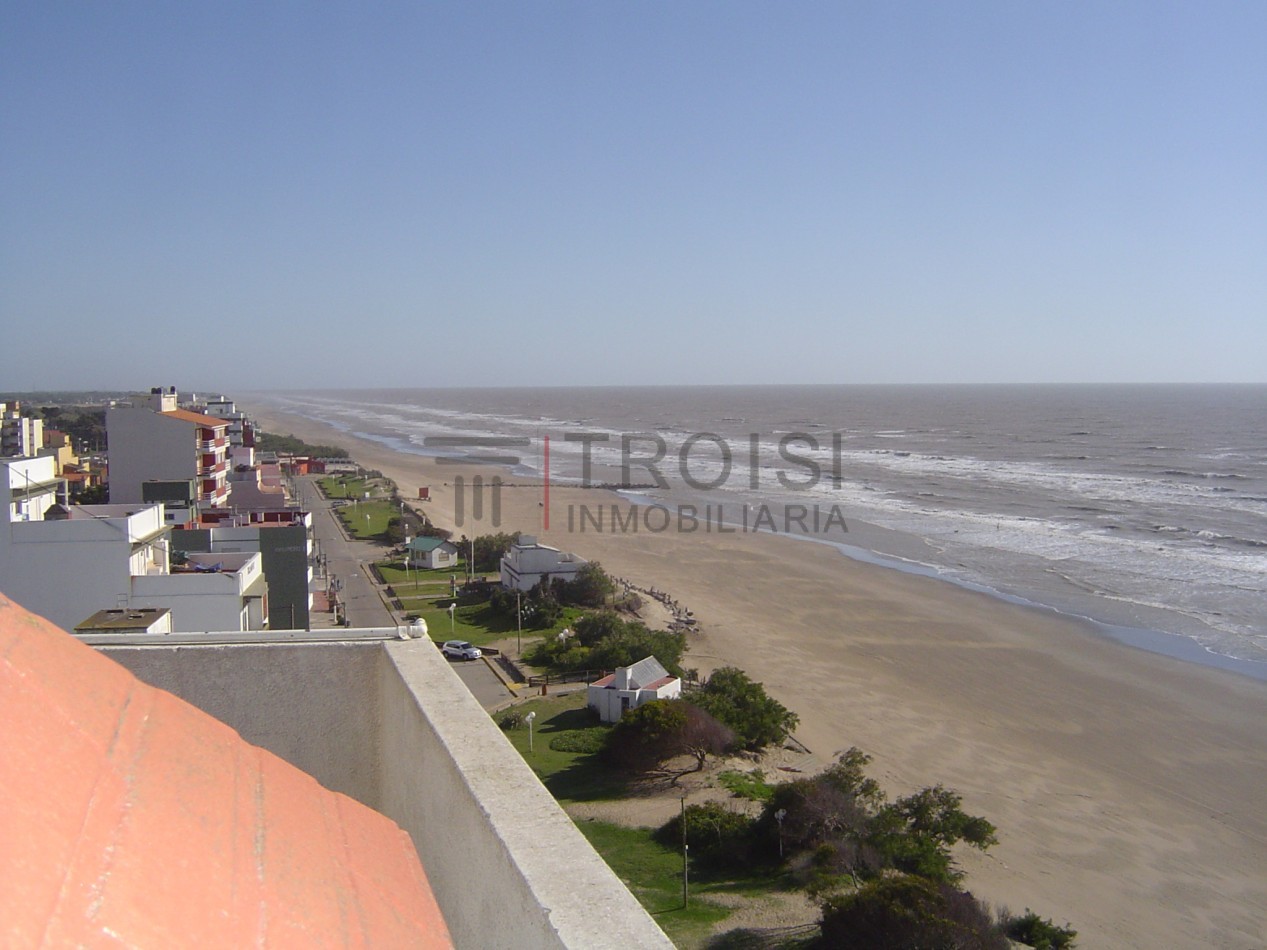 V20 - Depto. 2 ambientes - Costanera e/31 y 32