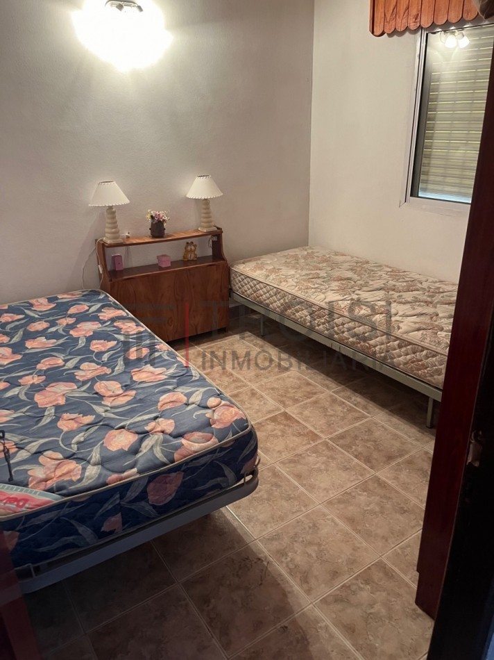 V5 - Chalet 4 ambientes - Calle 6 e/47 y 48