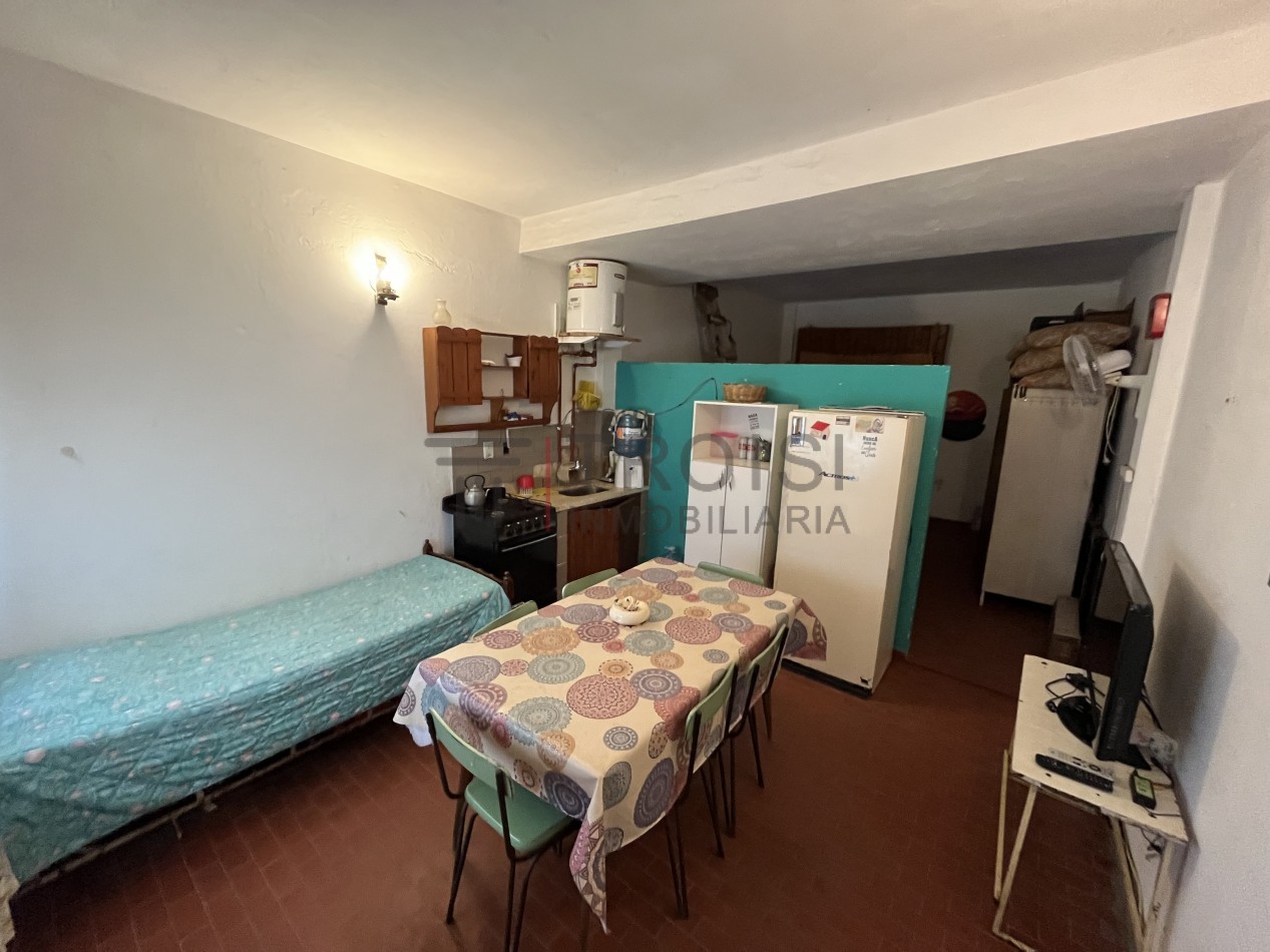 V75 - Casa 2 ambientes - Calle 48 e/11 y 12