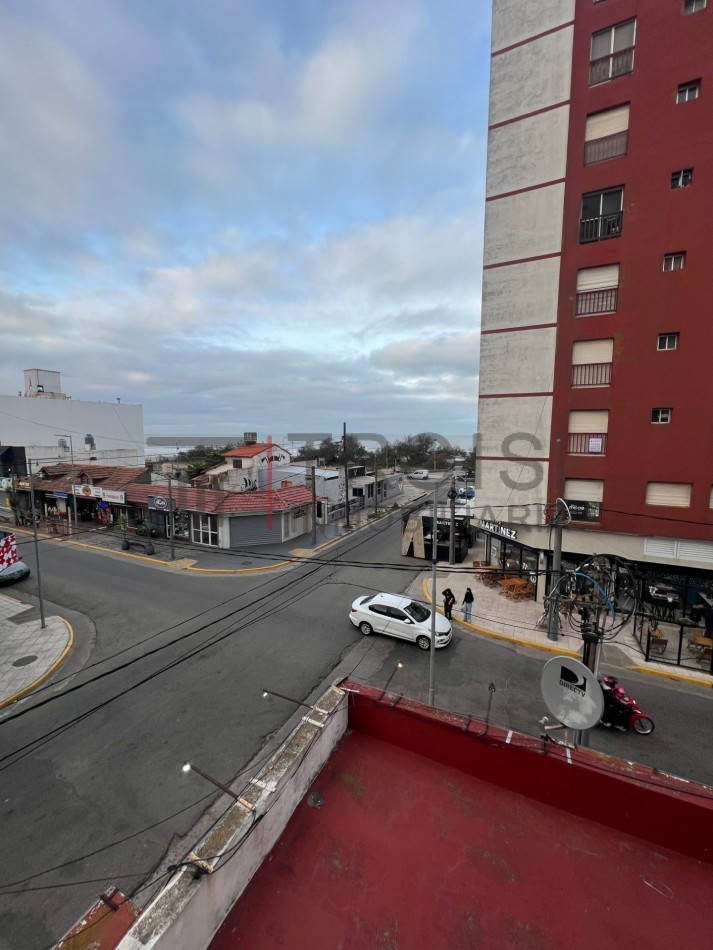 V17 - DEPARTAMENTO - 2 AMBIENTES - Calle 34 N°202 Esq. 2 - 2° piso