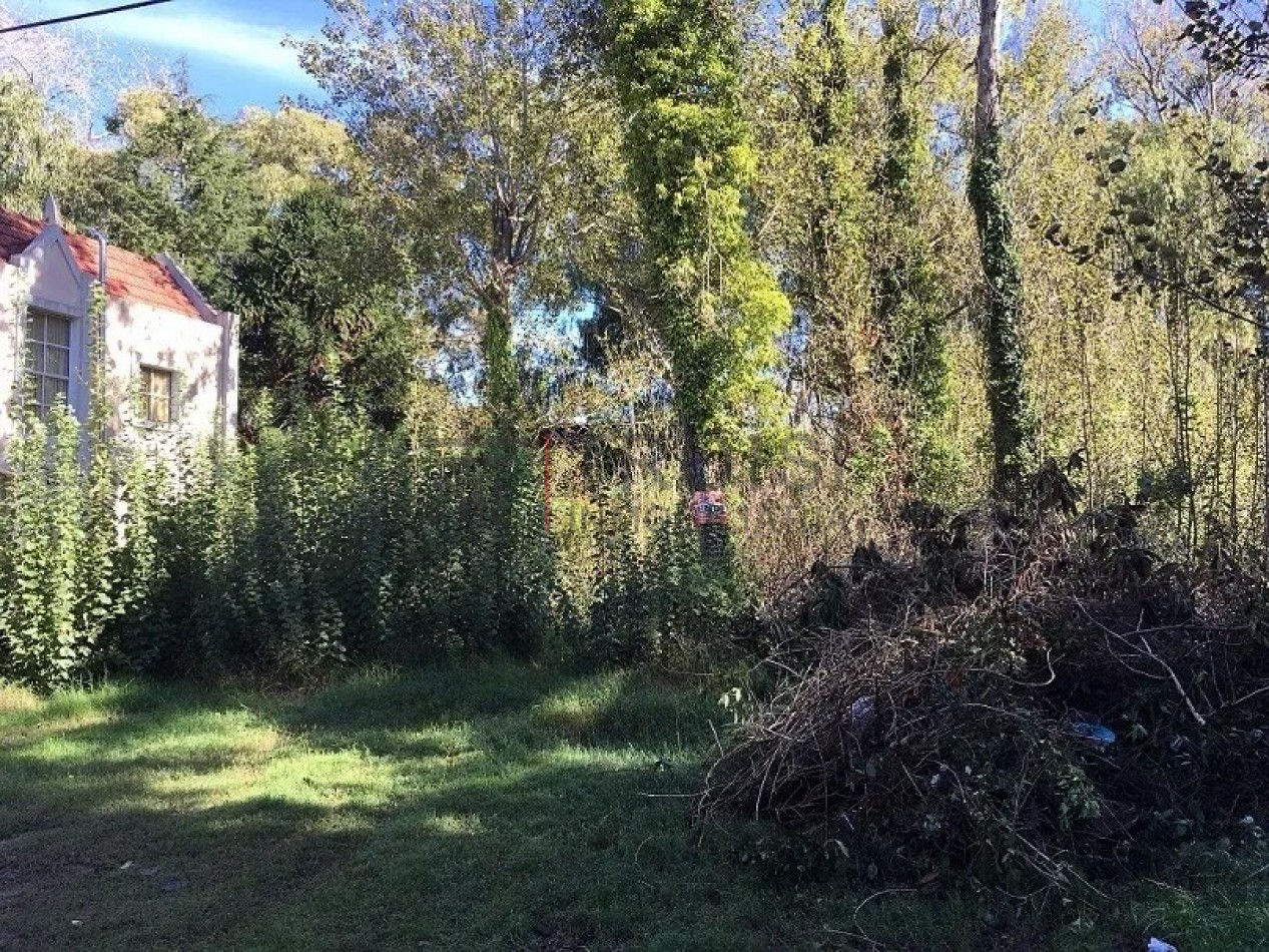 L7 - Lote Calle La Rioja e/ Av. Entre Rios y Parque Publico - Santa Teresita