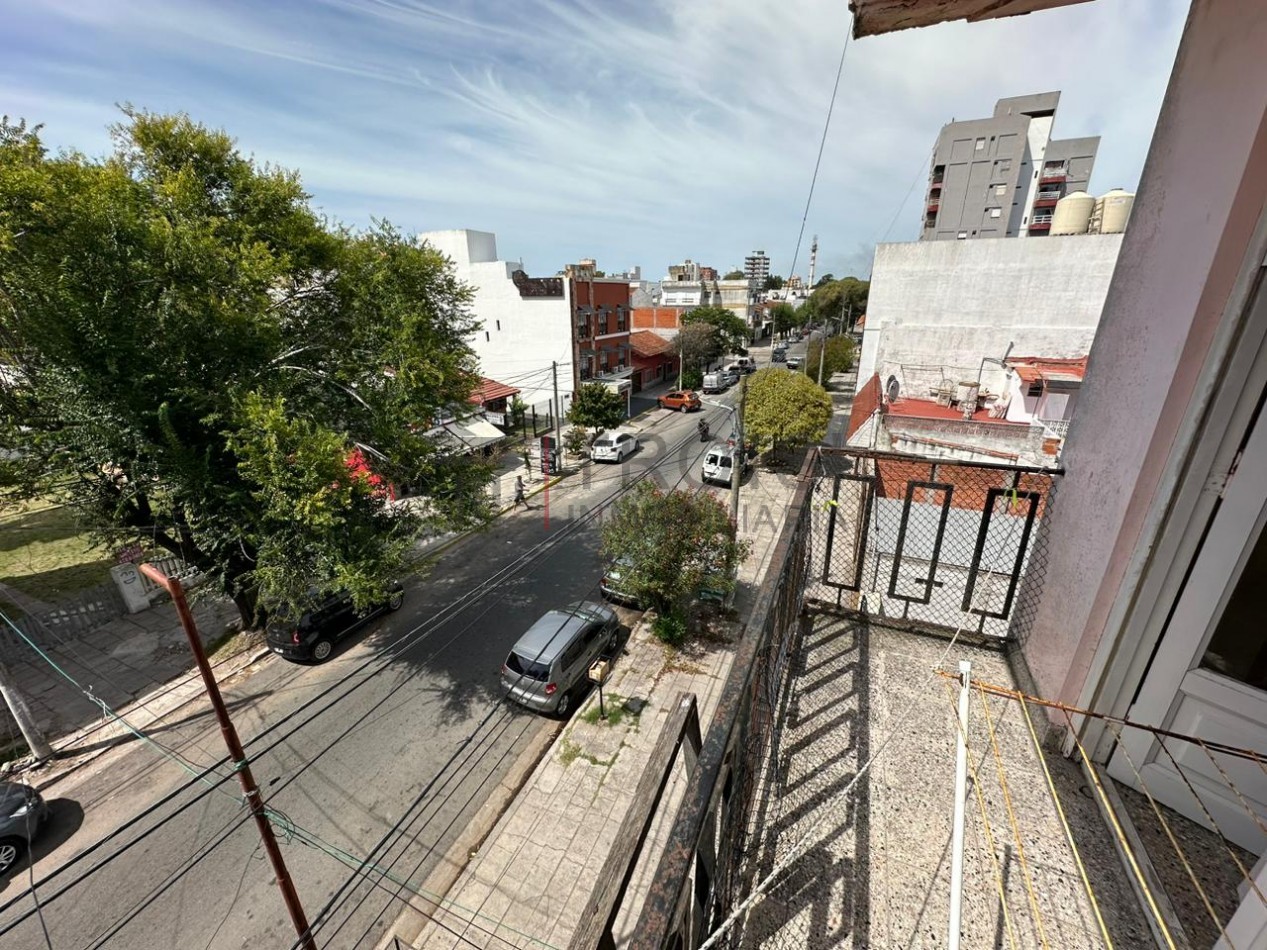 V8 - Depto. 2 ambientes - Calle 4 e/34 y 35