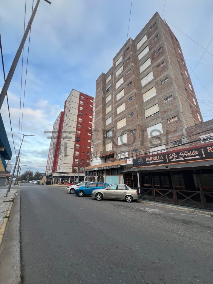 V17 - DEPARTAMENTO - 2 AMBIENTES - Calle 34 N°202 Esq. 2 - 2° piso