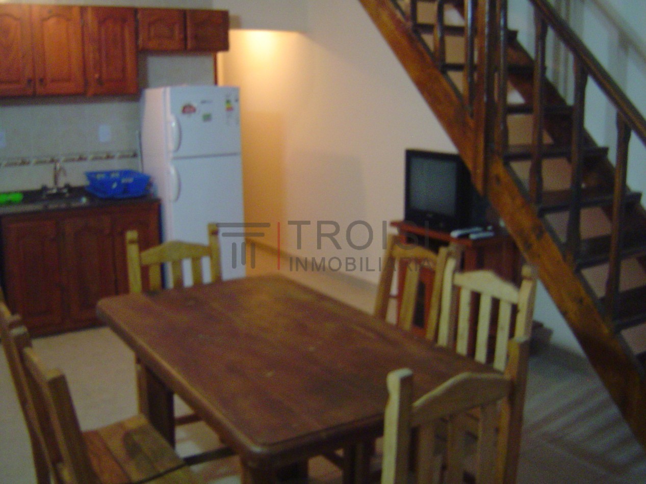 V23 - Depto. 2 ½ amb - Av. 32 e/7 y 8