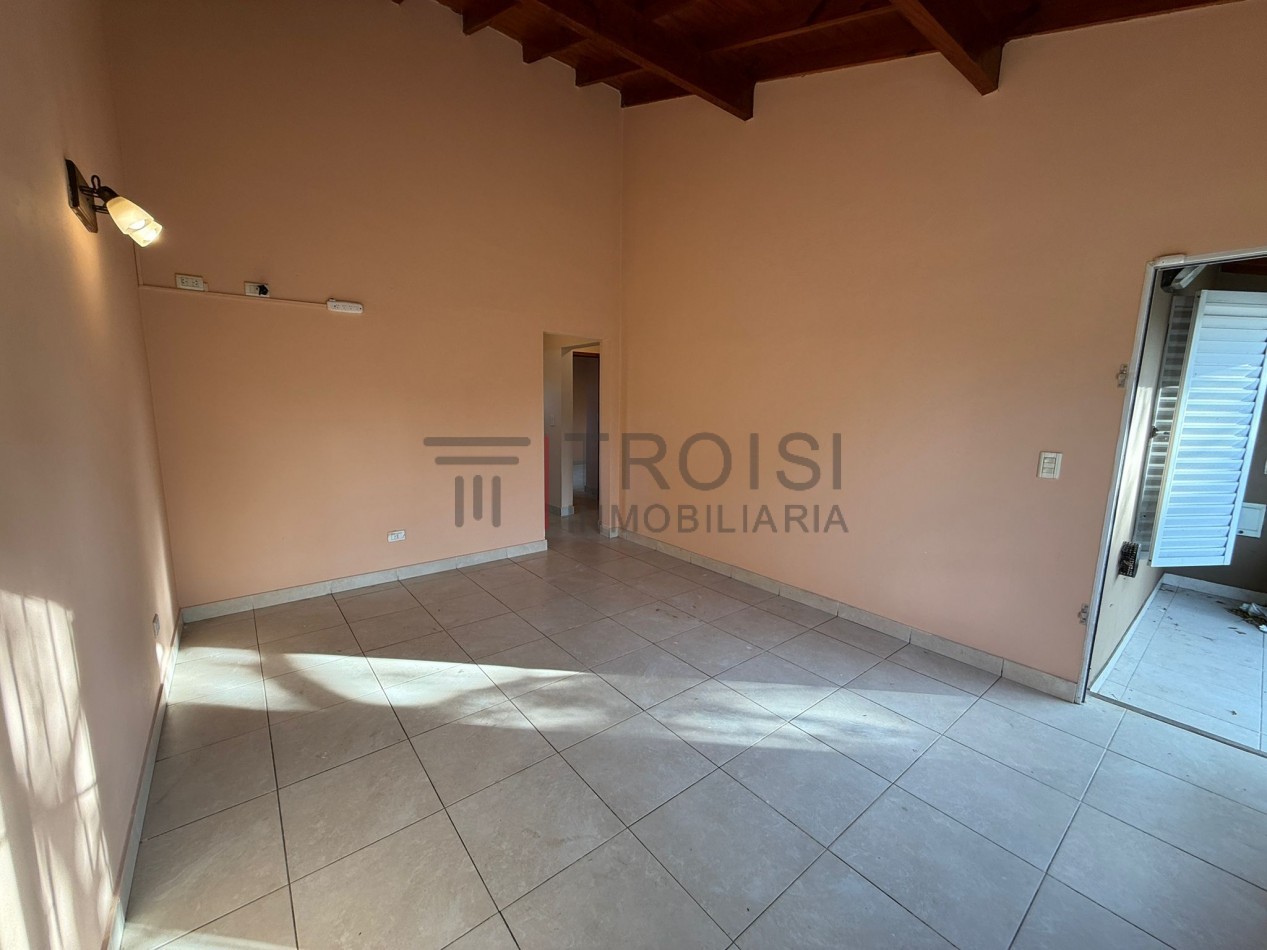 292 - Chalet de 3 ambientes - Calle 29 e/ 6 y 7