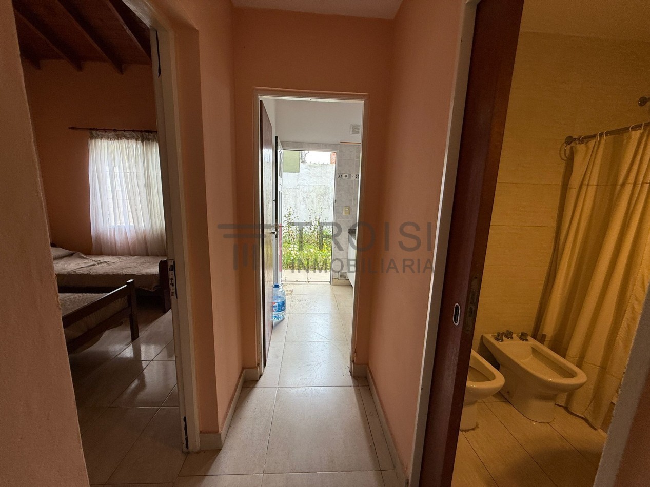 644 - Chalet de 3 ambientes - Calle 64 e/1 y 2