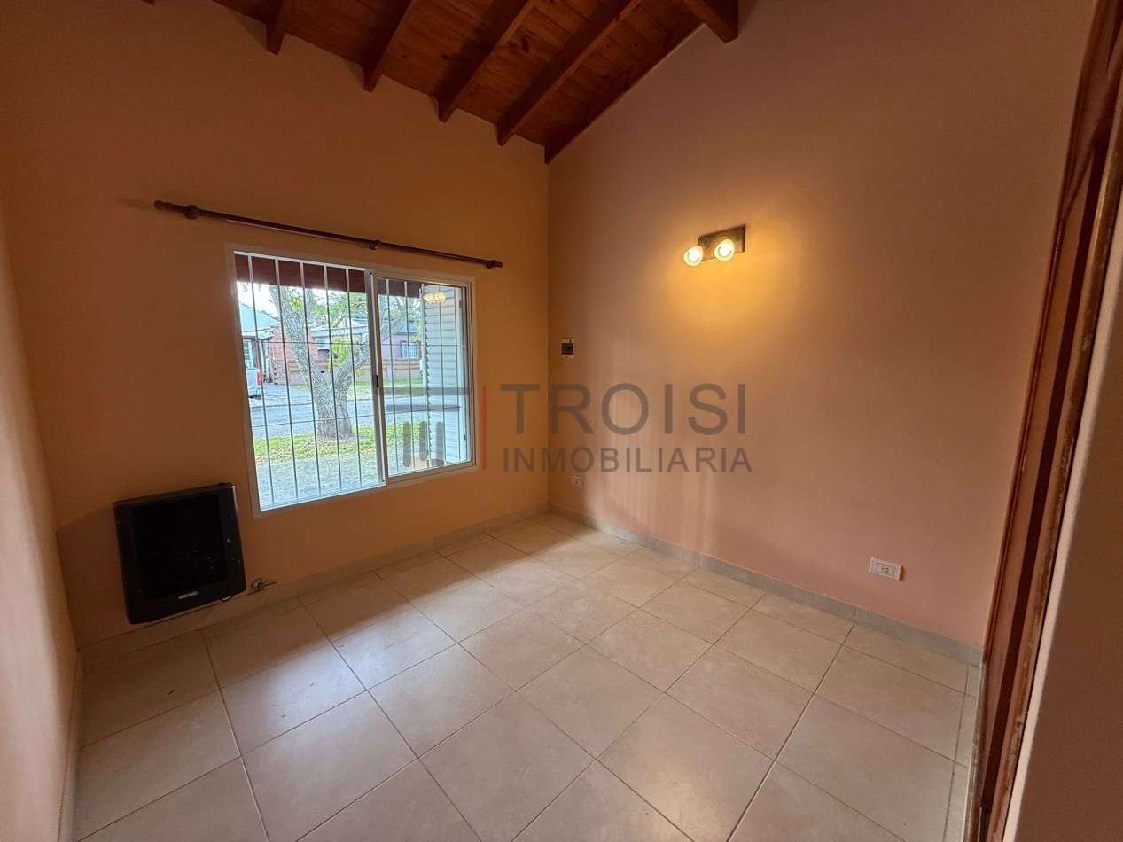 293 - Chalet de 3 ambientes - Calle 29 e/ 6 y 7