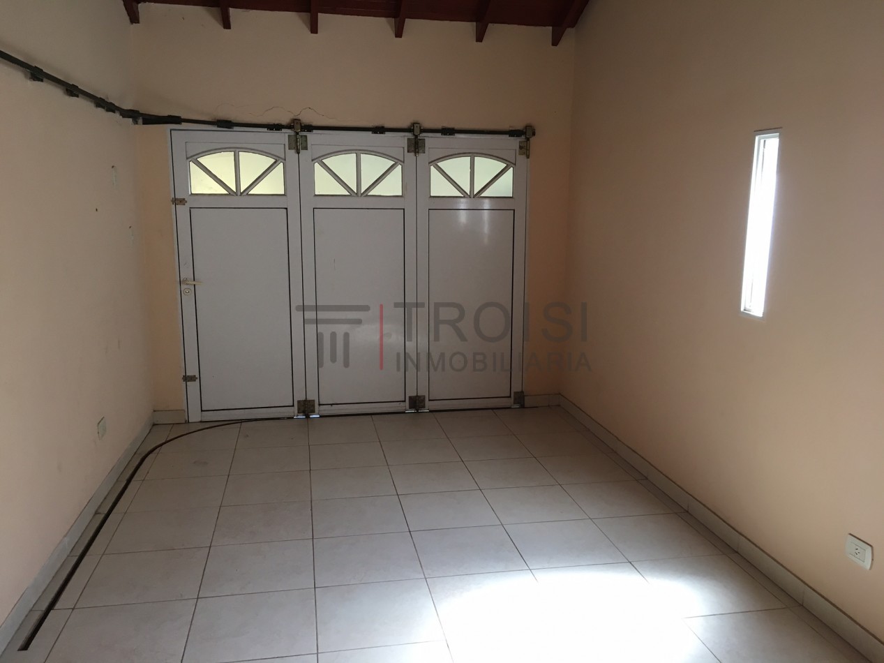 Duplex 4 ambientes - Calle Mendoza, Barrio Parque Golf - Mendoza 