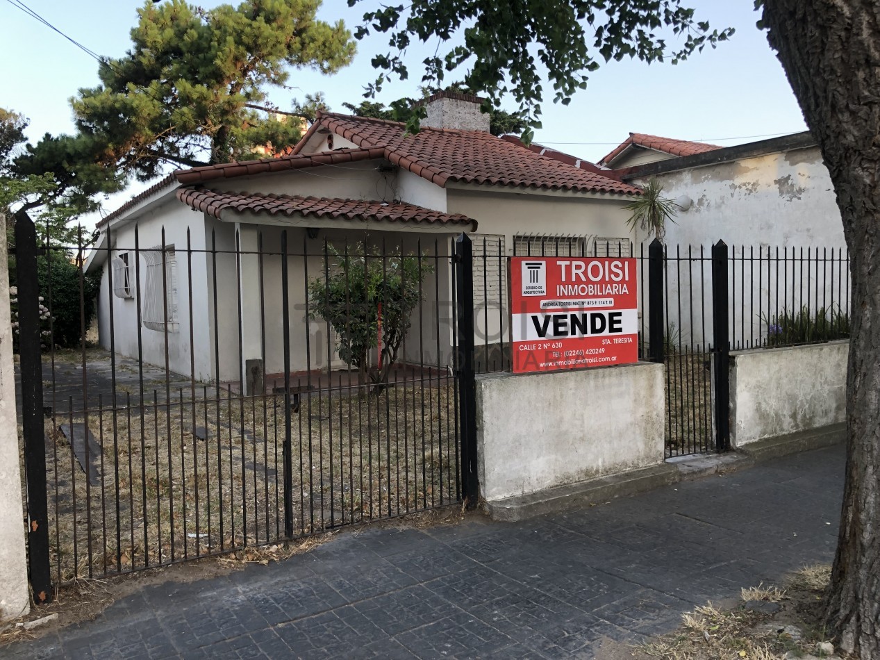 V73 - Chalet 4 ambientes - Calle 3 e/33 y 34