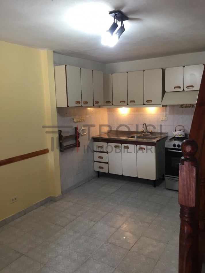 V47 - Duplex 3 ambientes - Calle 6 e/49 y 50