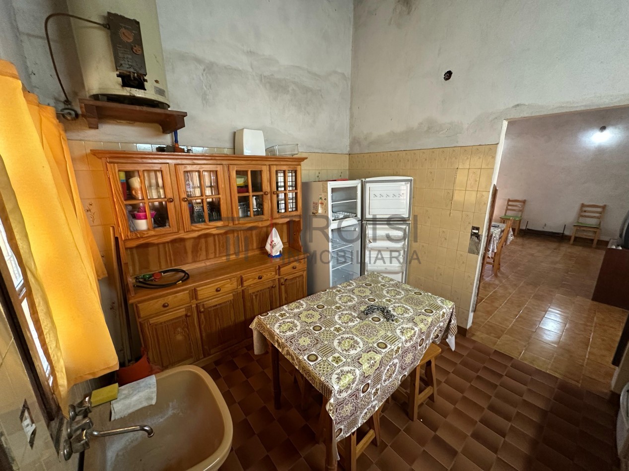 Chalet 4 ambientes - Calle Mendoza N°625 - V53
