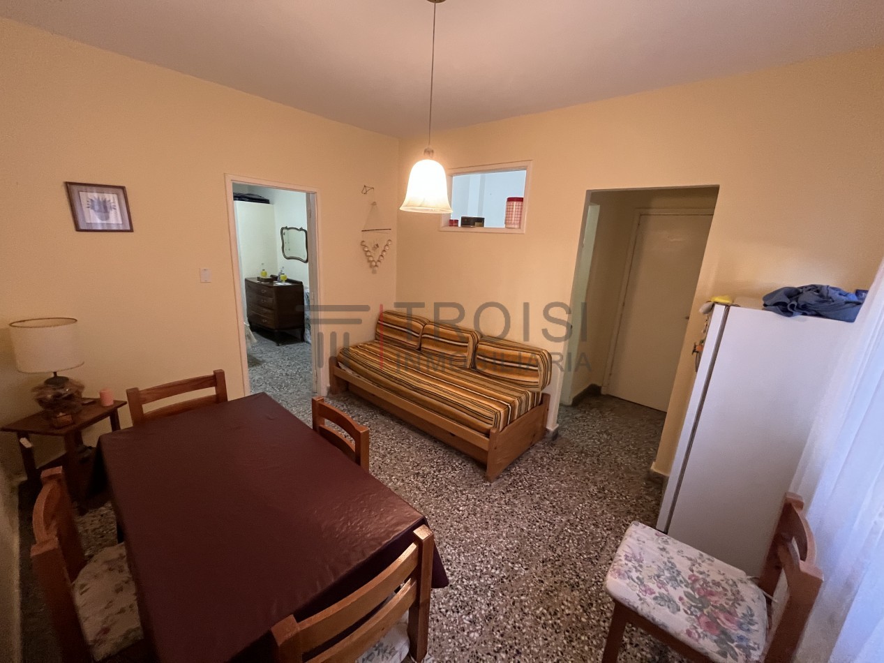 V71 - Depto. 2 ambientes - Calle 33 e/2 y 3