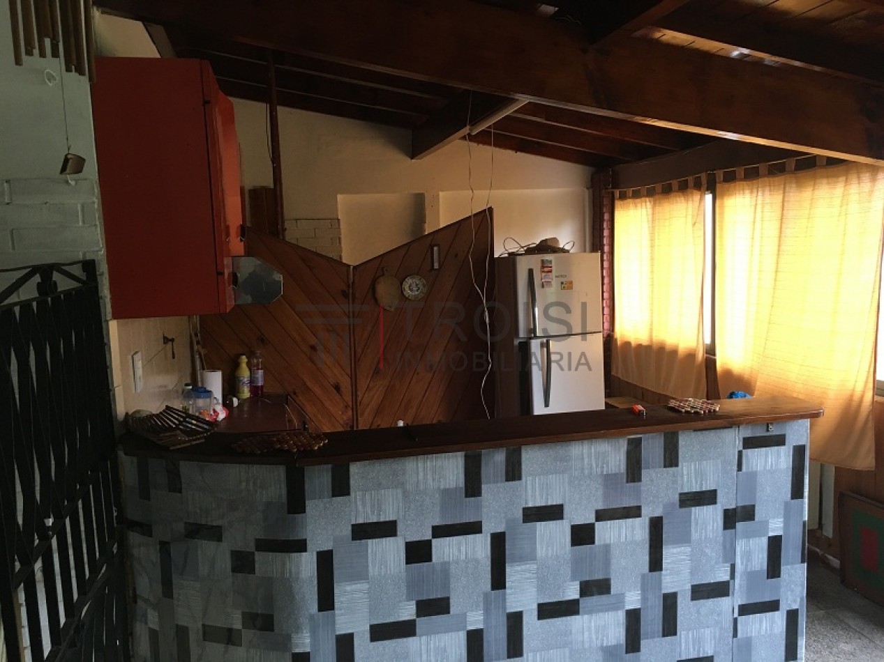 V37 - Monoambiente + Chalet 3 ambientes - Calle 30 e/ 5 y 6 