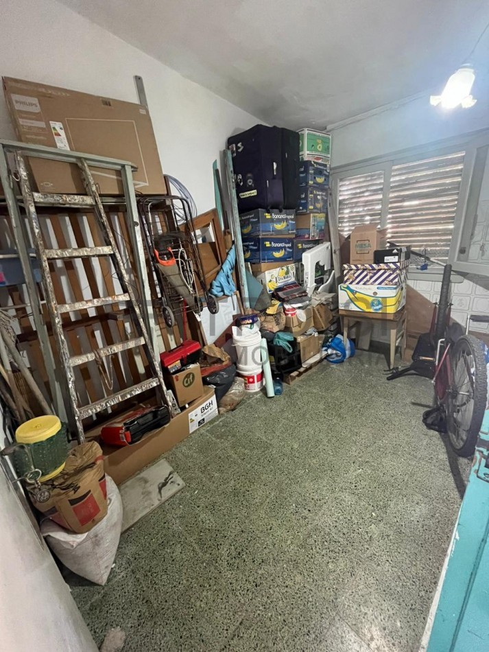 V24 - Chalet 4 ambientes - Calle 6 e/29 y 30