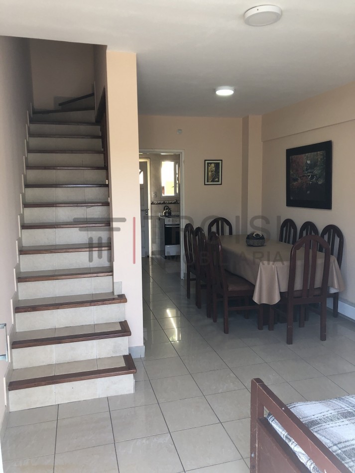 A9 - Triplex 4 ambientes - Calle 48 e/ 2 y 3