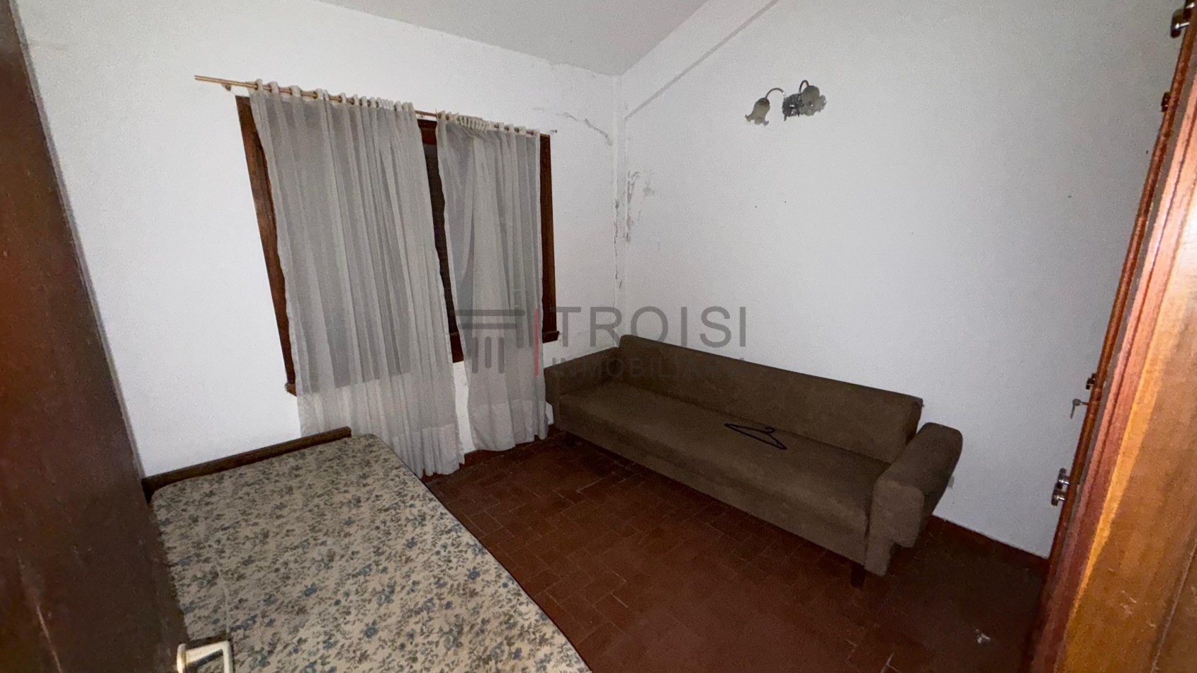 V65 - Chalet 4 ambientes - Calle 29 e/6 y 7