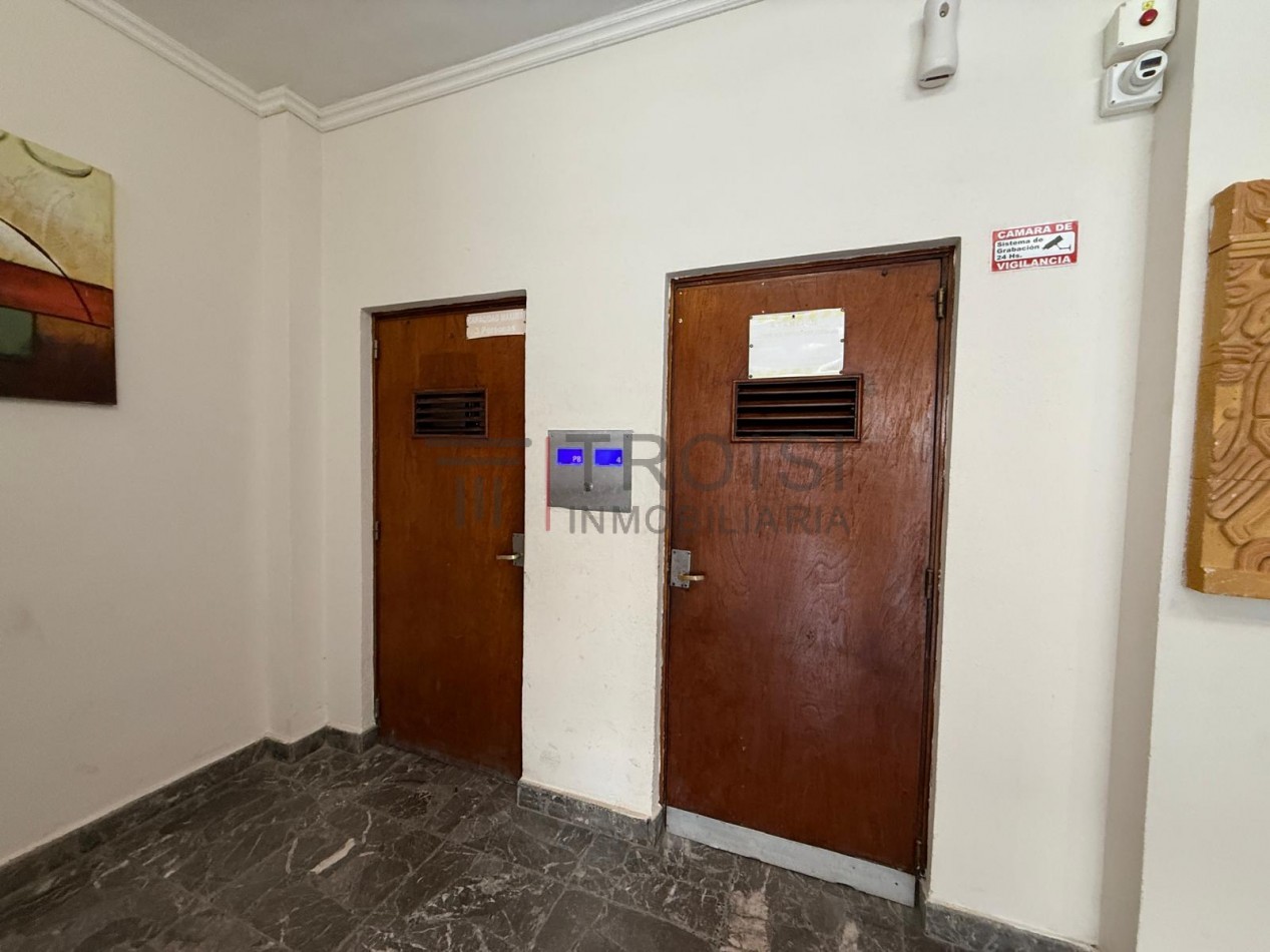 V7 - Depto. 1 ambiente - Calle 33 e/2 y Av. Costanera