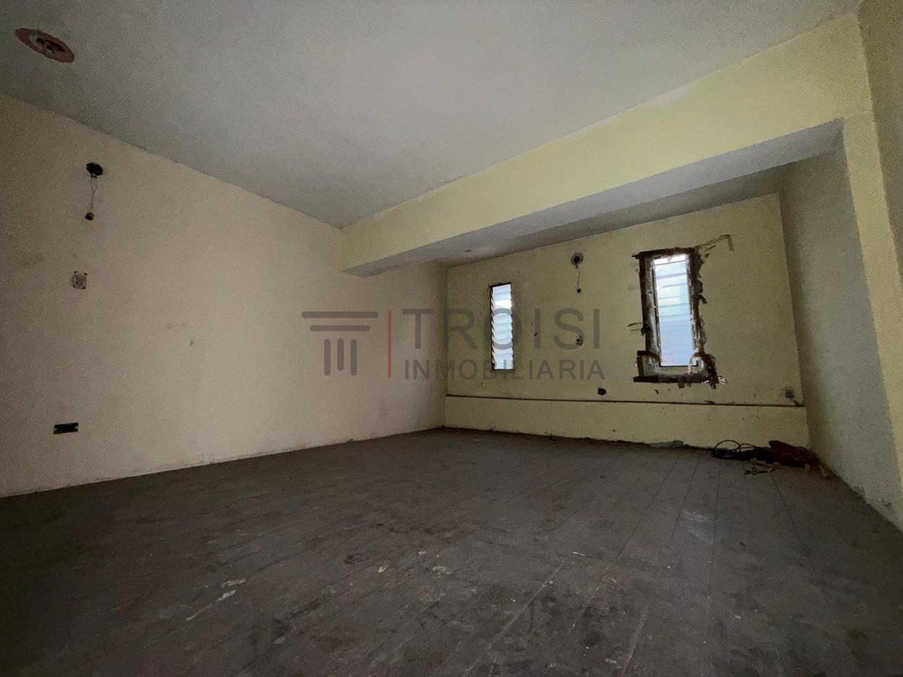 V61C - Local  - Calle 3 e/ 39 y 40