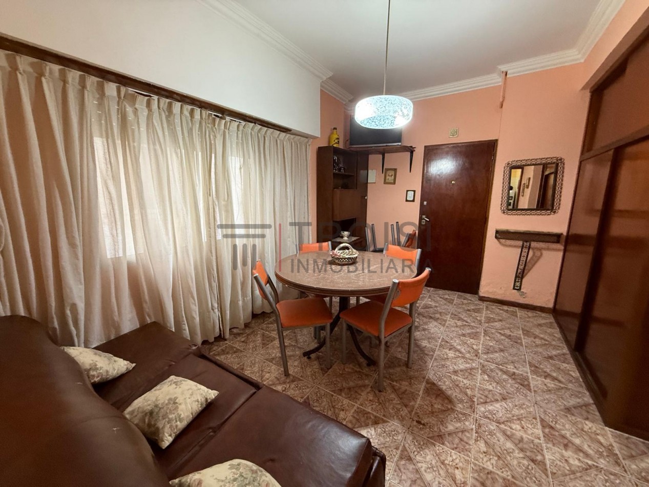 V6 - Depto. 2 ambientes - Calle 2 e/35 y 36